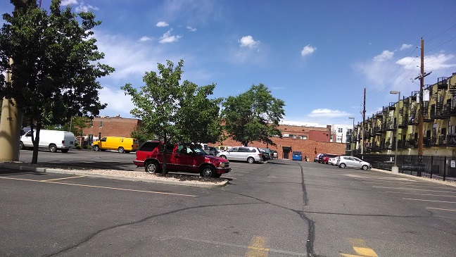Denver ideal VM Van and Rockies fans parking lot